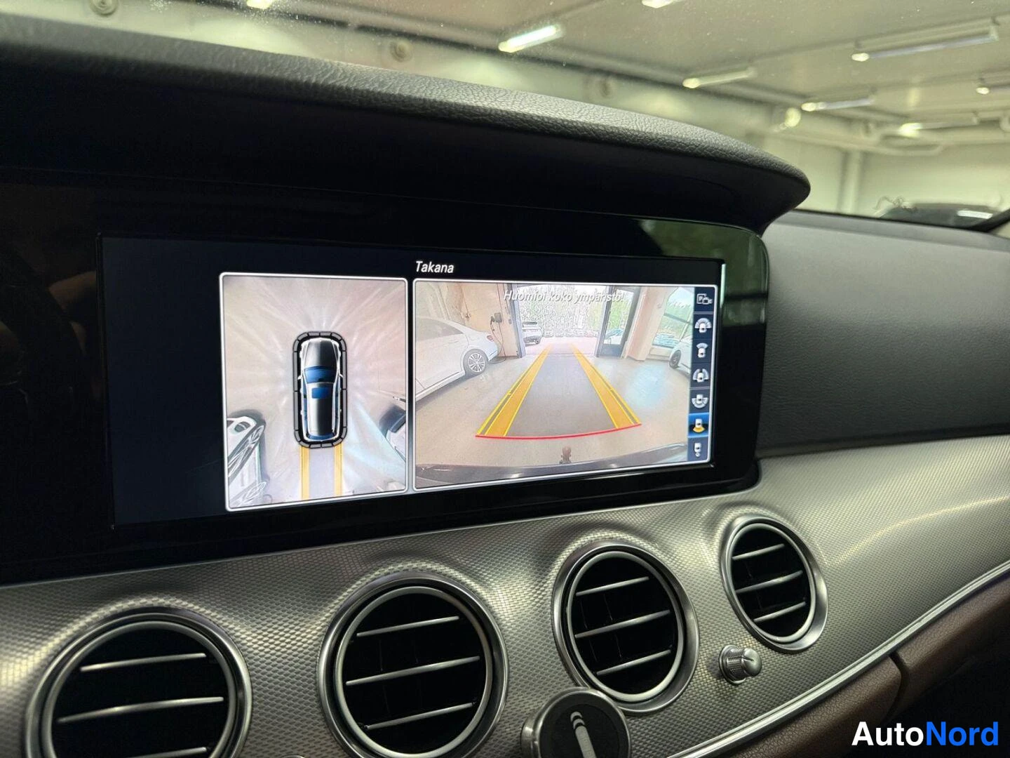 Sininen Mercedes-Benz E 2017, kuva 9