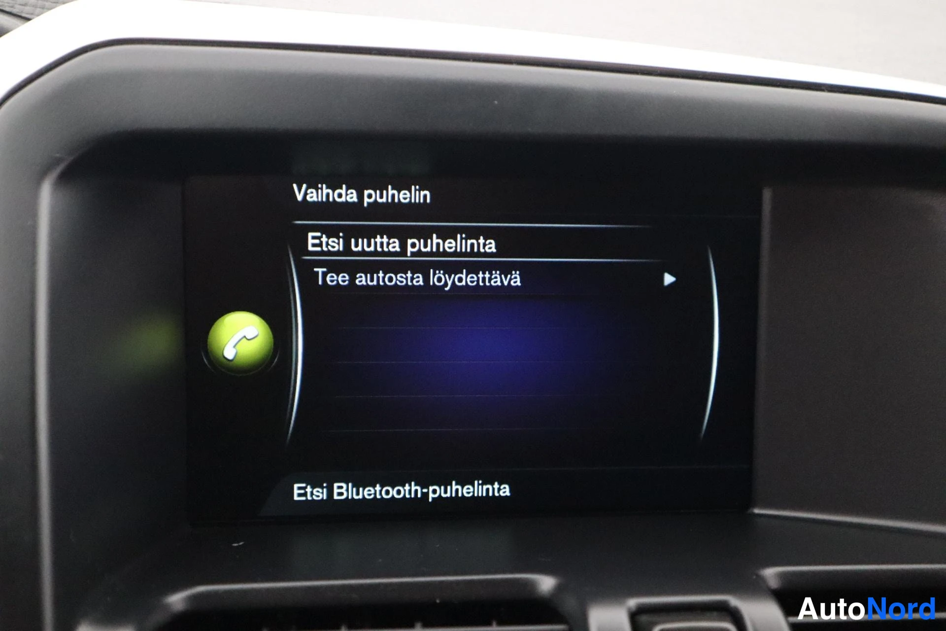 Valkoinen Volvo XC60 2016, kuva 33