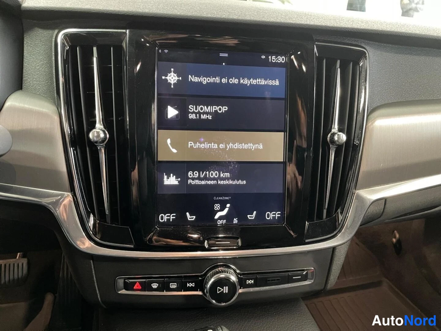 Valkoinen Volvo S90 2017, kuva 21