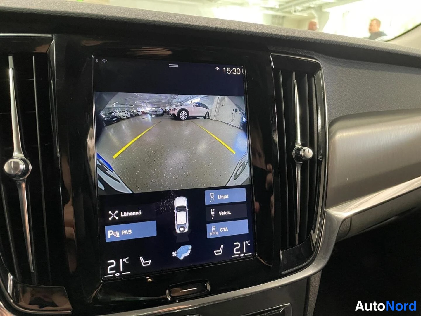 Valkoinen Volvo S90 2017, kuva 22