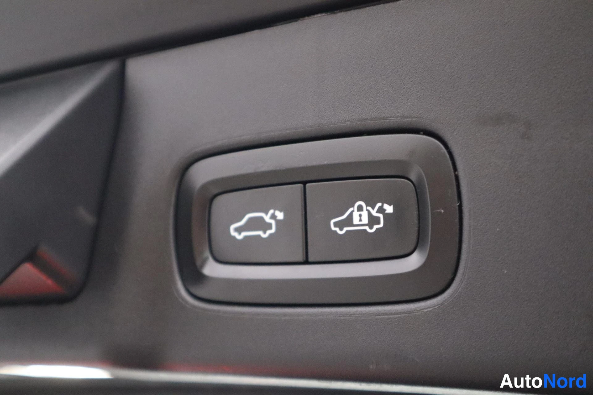 Musta Volvo V90 2019, kuva 12