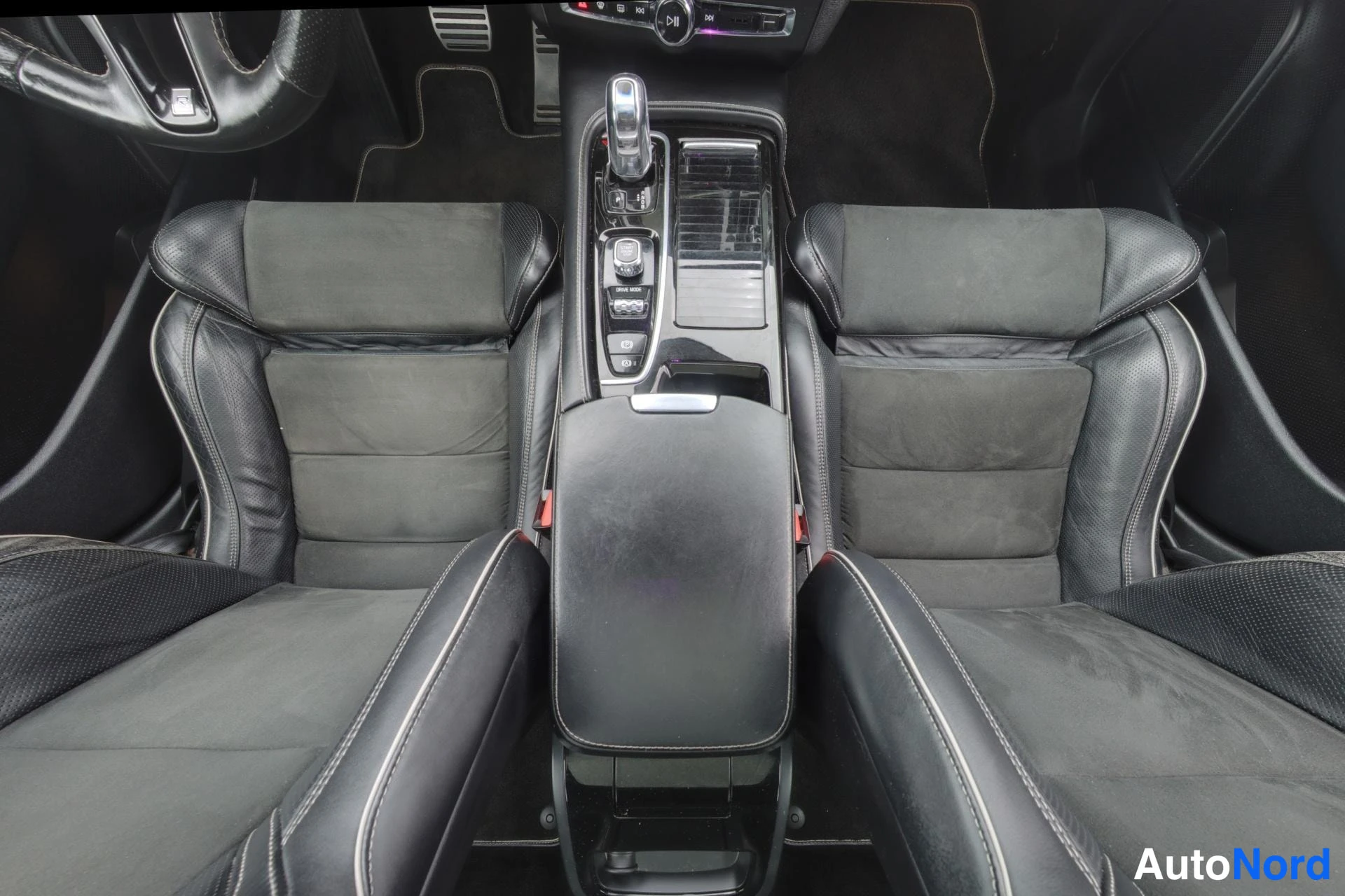 Musta Volvo V90 2019, kuva 21