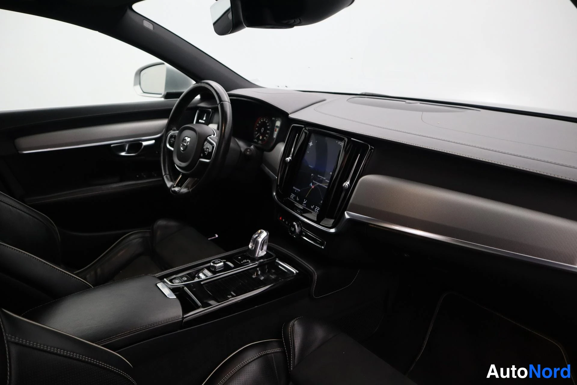 Musta Volvo V90 2019, kuva 23