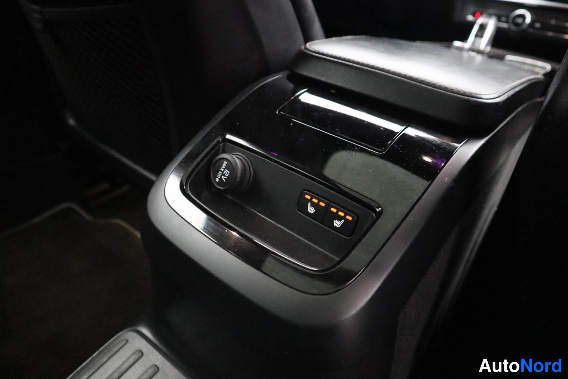 Musta Volvo V90 2019, kuva 25