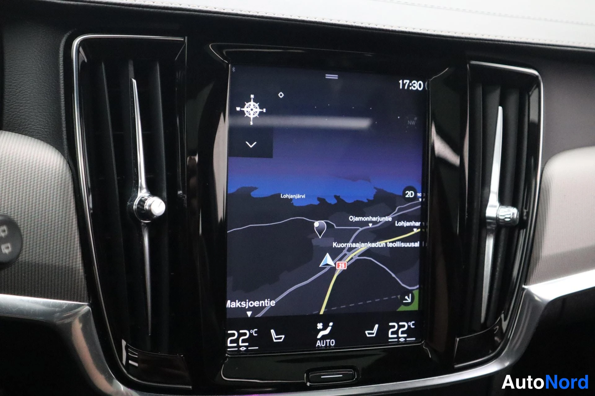 Musta Volvo V90 2019, kuva 28