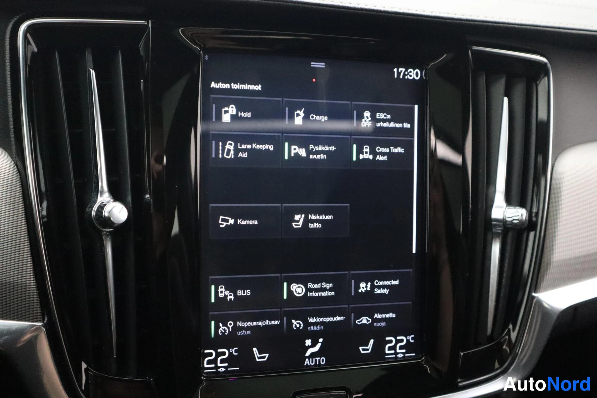 Musta Volvo V90 2019, kuva 30