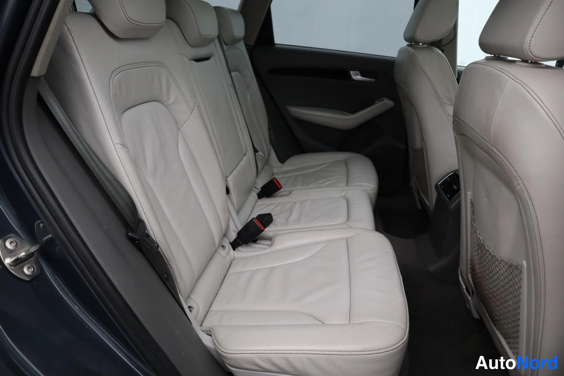 Grey Audi Q5 2009, photo 14
