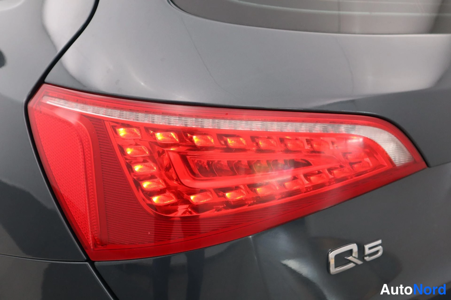 Grey Audi Q5 2009, rear, photo 7