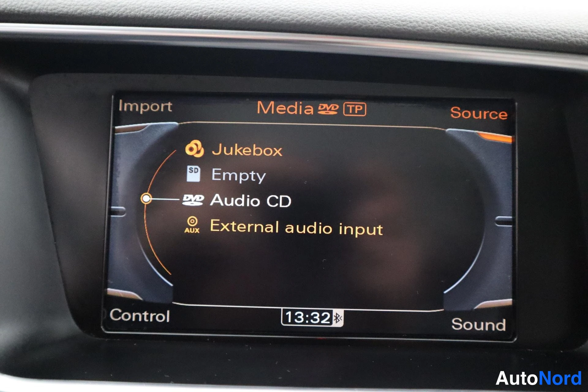 Grey Audi Q5 2009, photo 28