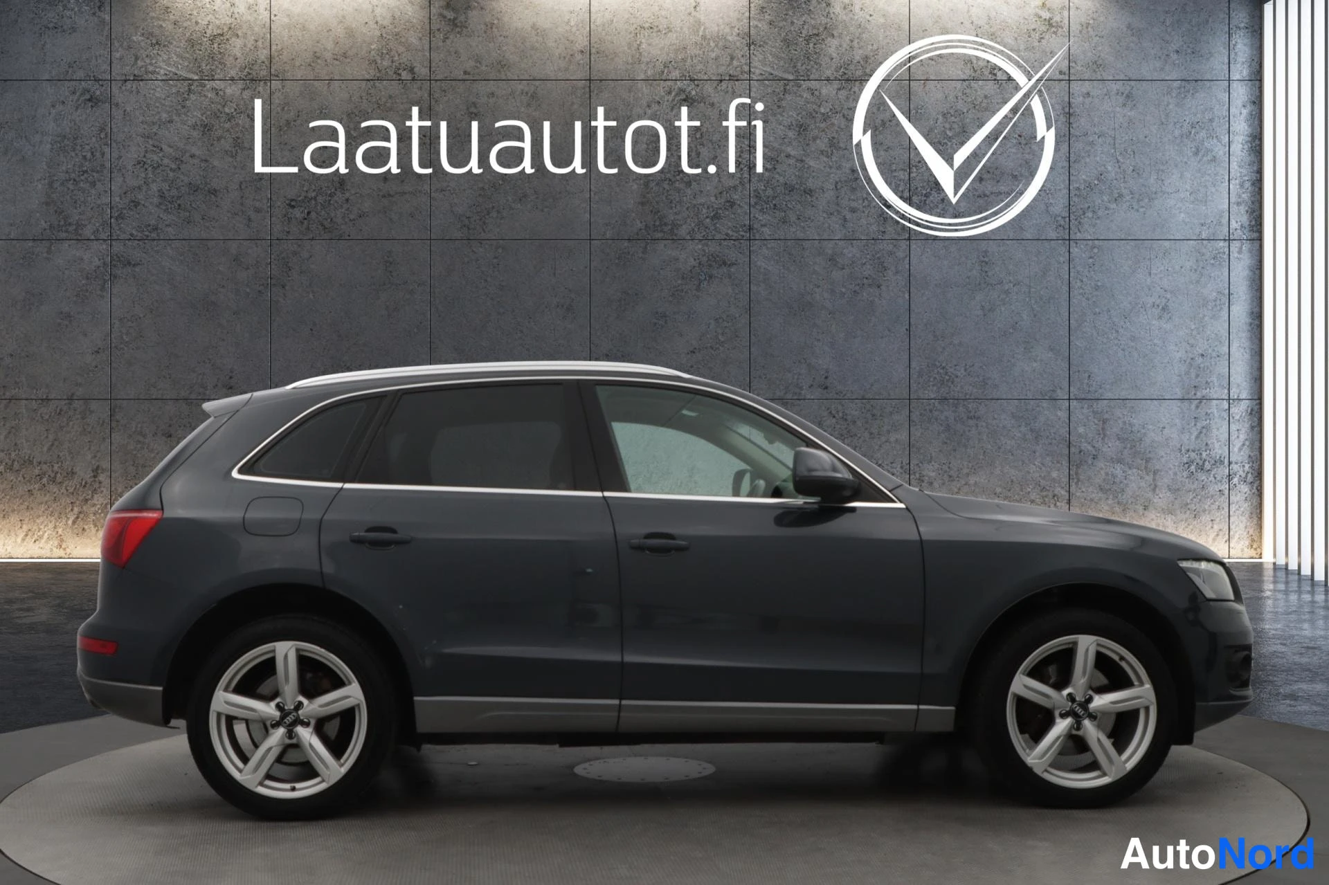 Grey Audi Q5 2009, side, photo 4