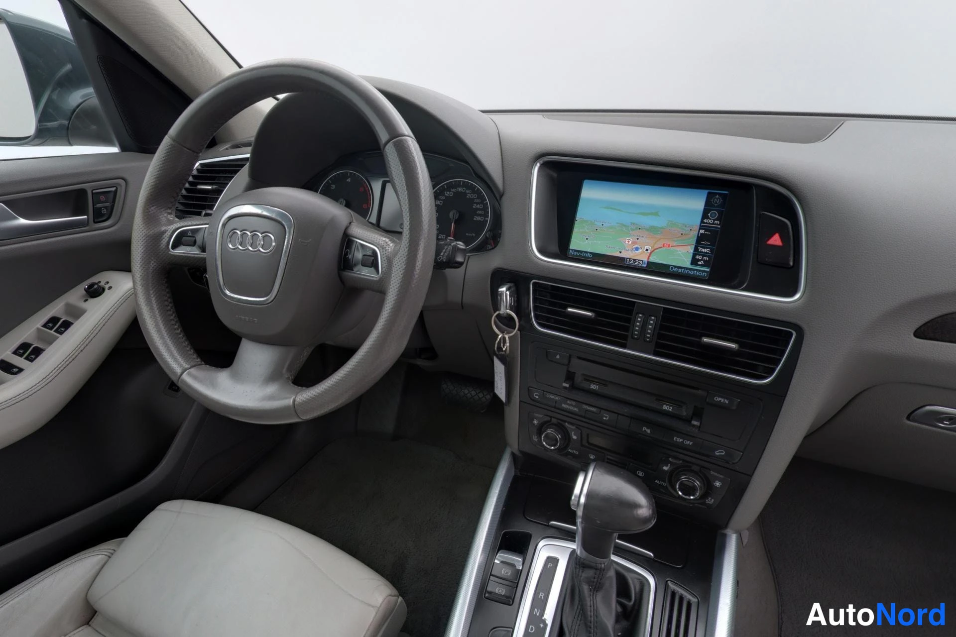 Grey Audi Q5 2009, photo 9