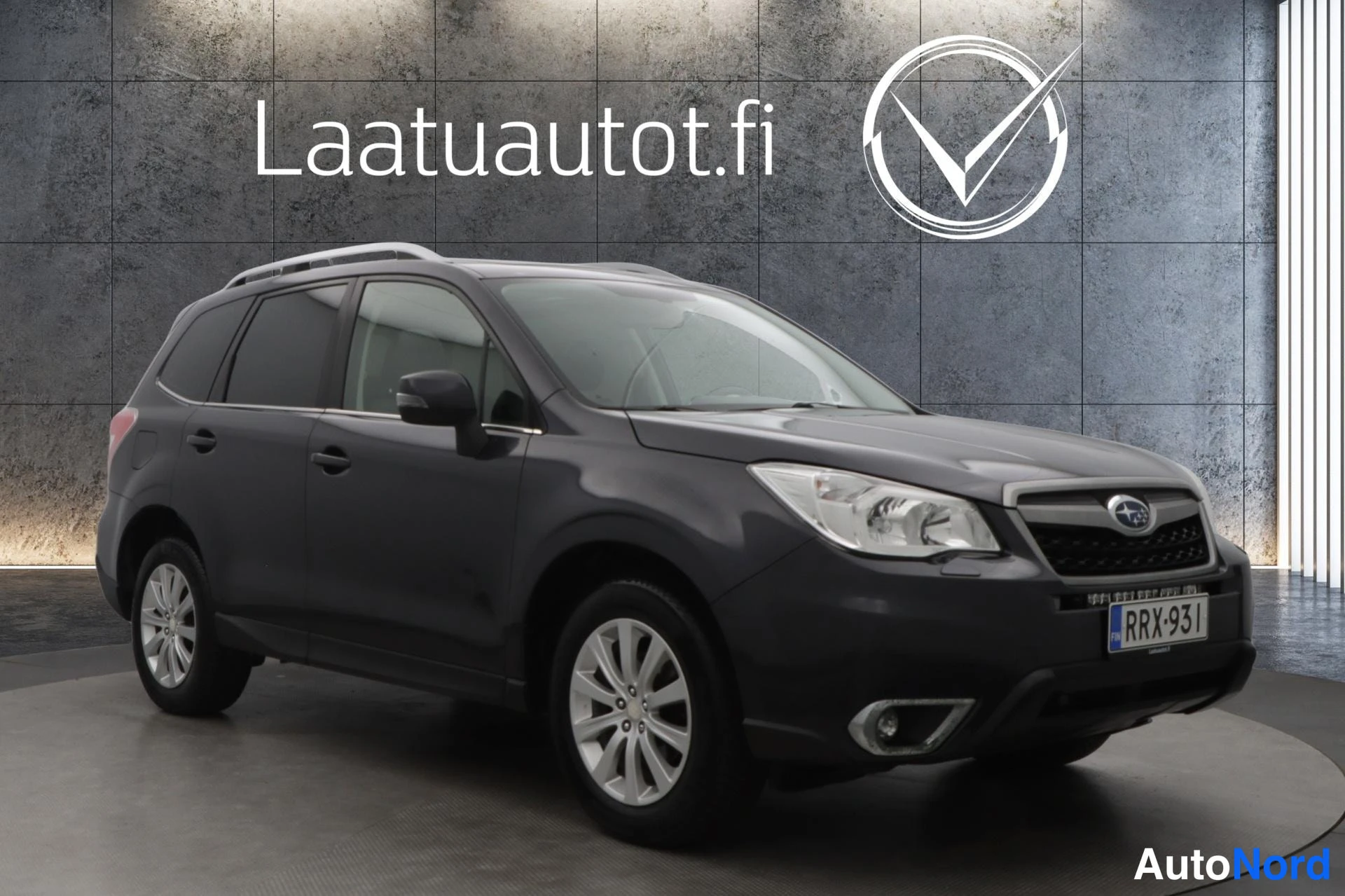 Harmaa Subaru Forester 2014, kuva 6