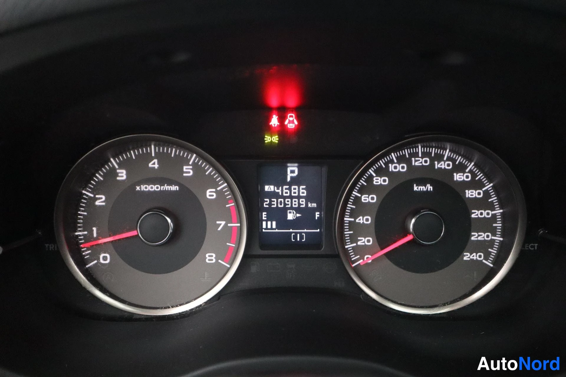 Harmaa Subaru Forester 2014, kuva 16
