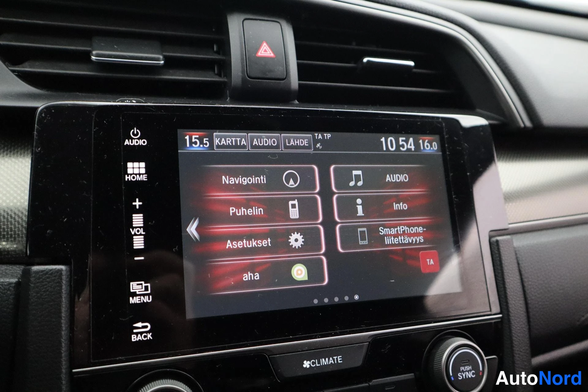 Punainen Honda Civic 2018, kuva 22