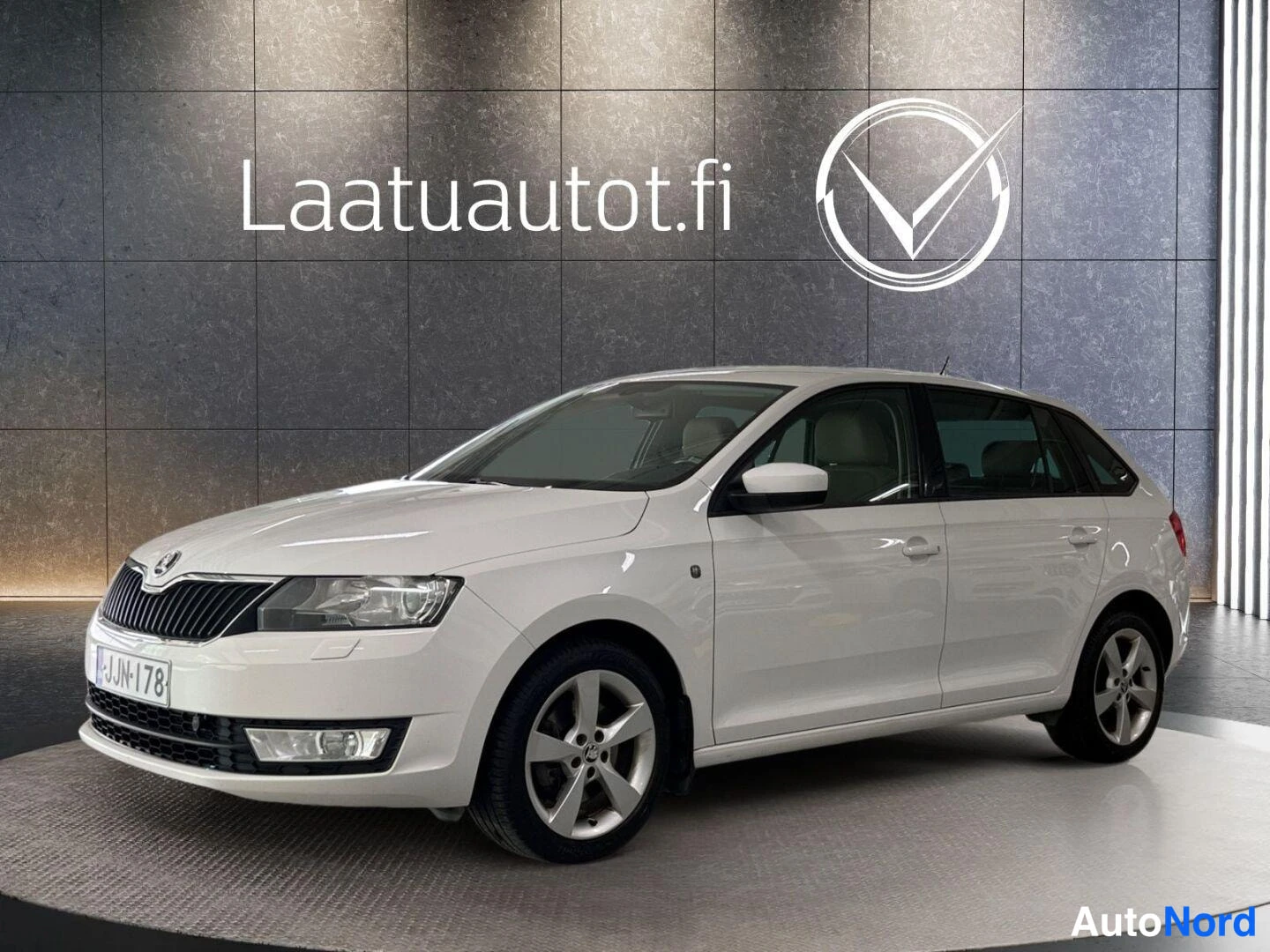 Skoda Rapid 2015