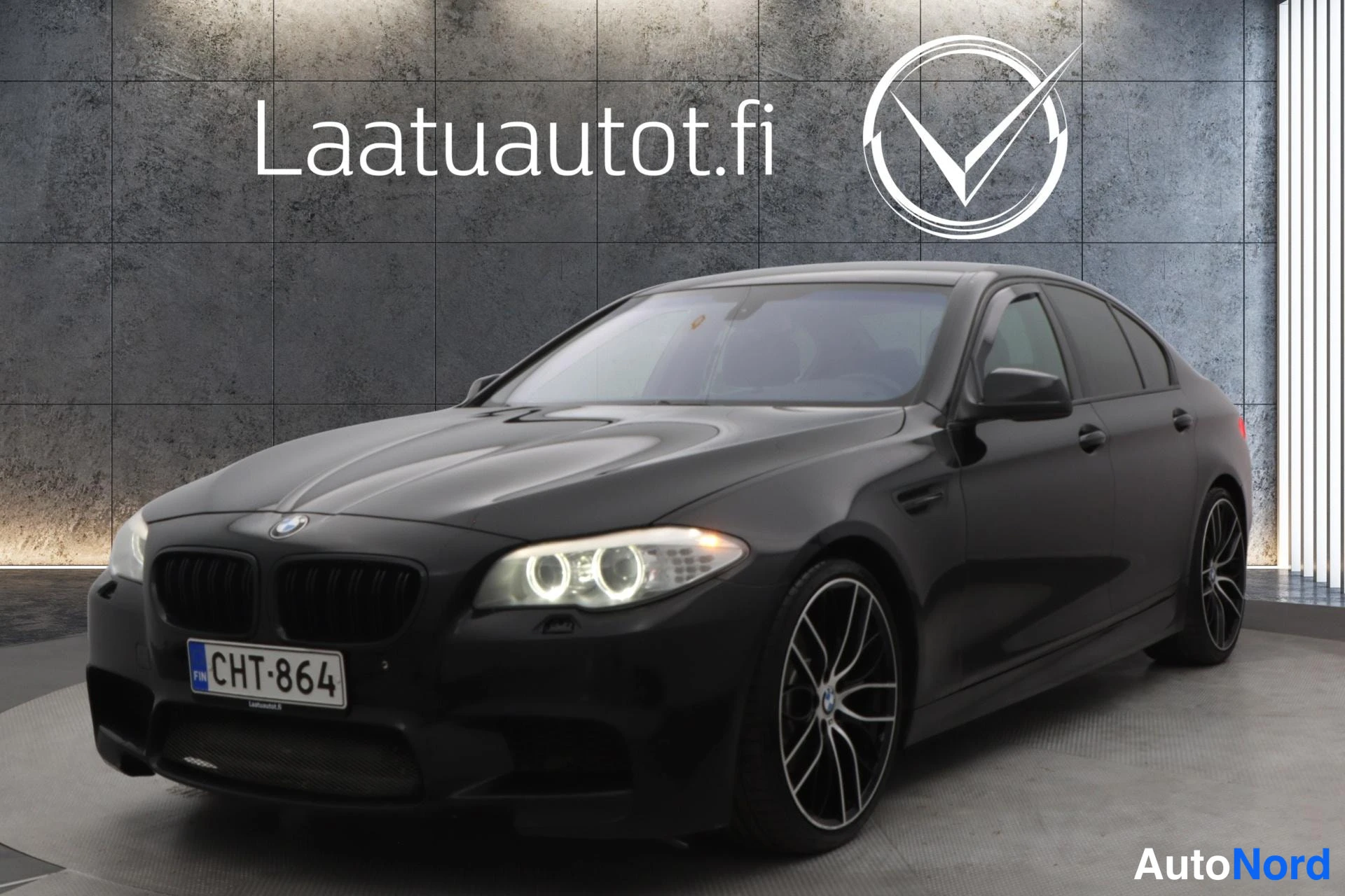 Musta BMW 520d 2010, kuva 22