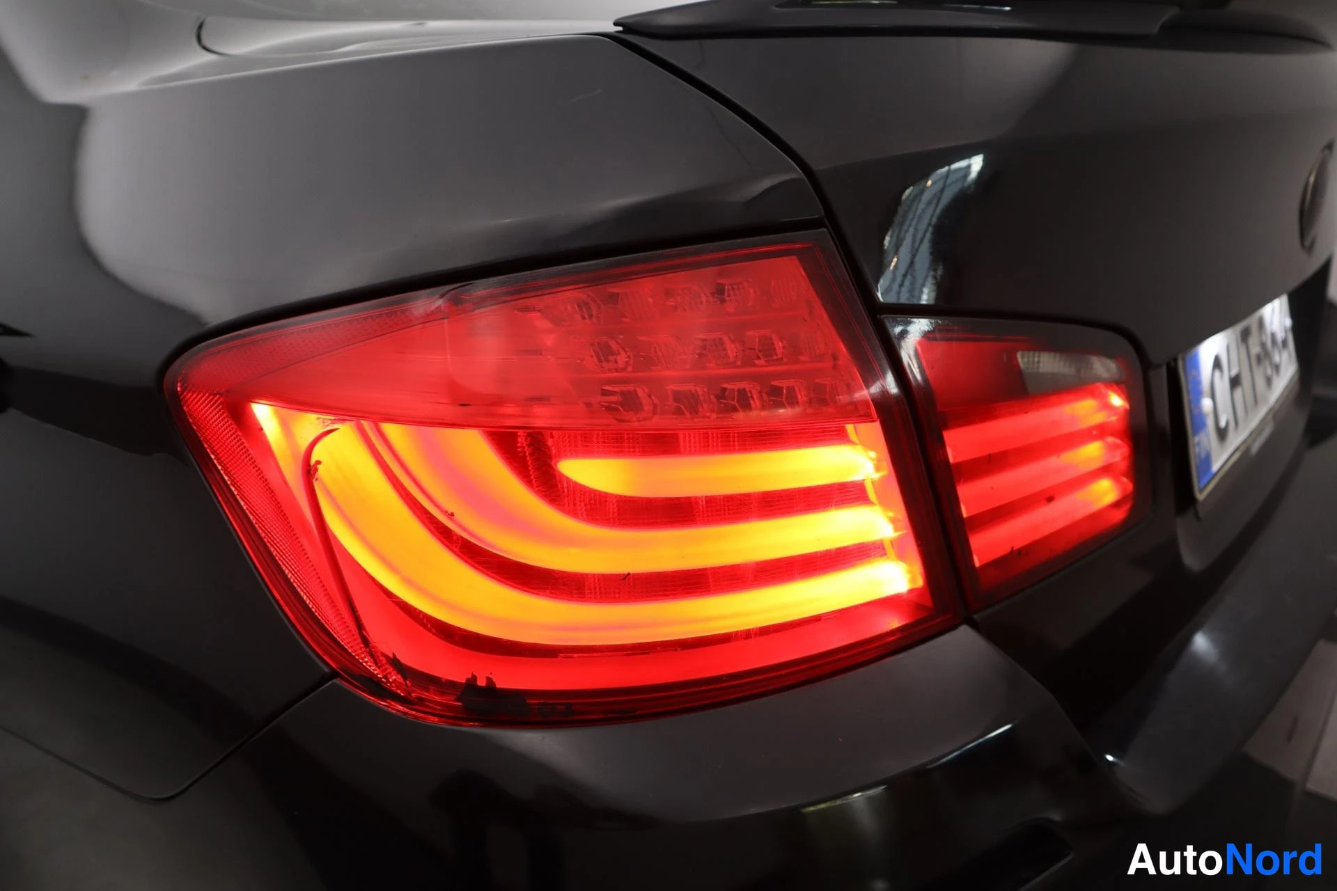Musta BMW 520d 2010, kuva 31