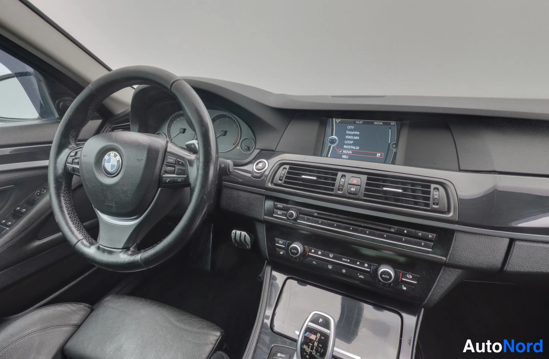 Musta BMW 520d 2010, kuva 5