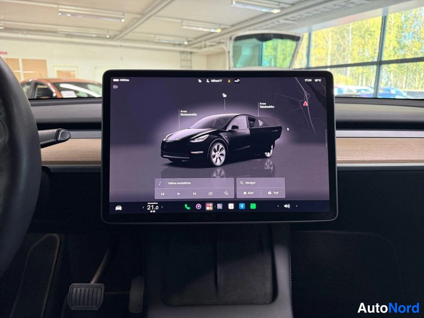 Black Tesla Model Y 2023, photo 12