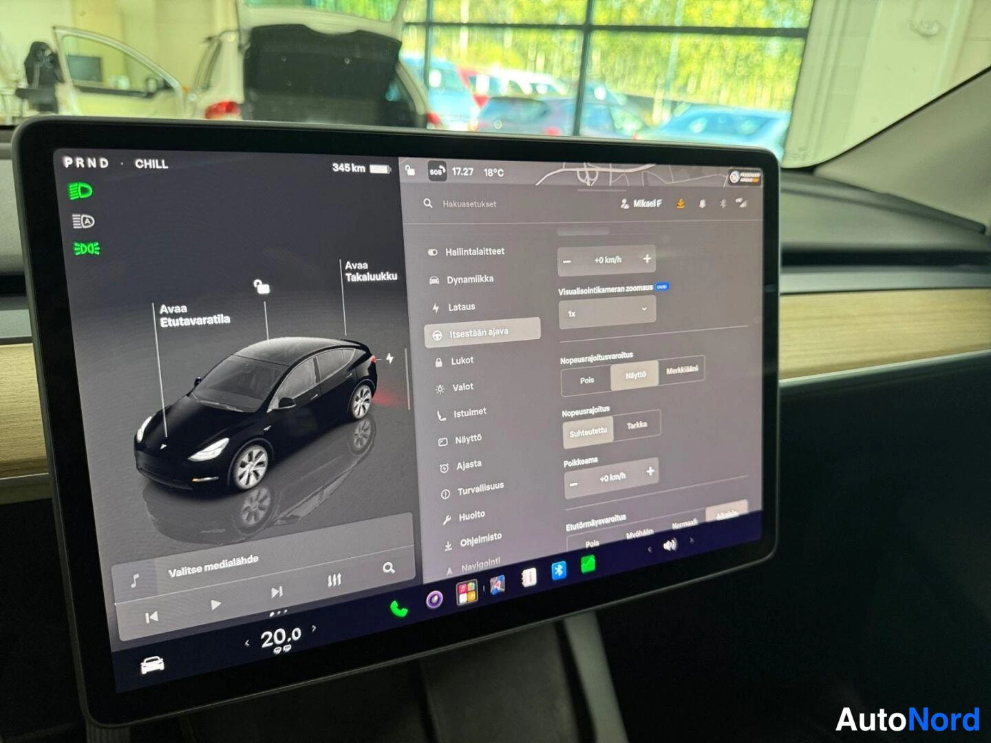 Black Tesla Model Y 2023, photo 14