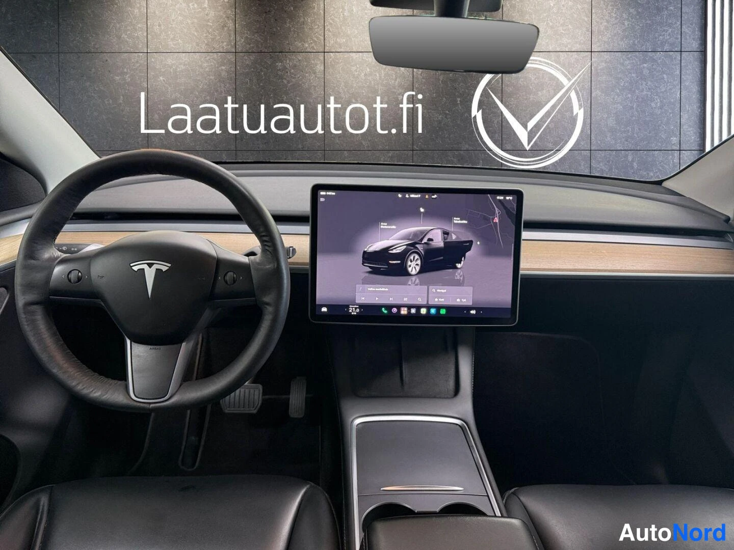 Black Tesla Model Y 2023, photo 19