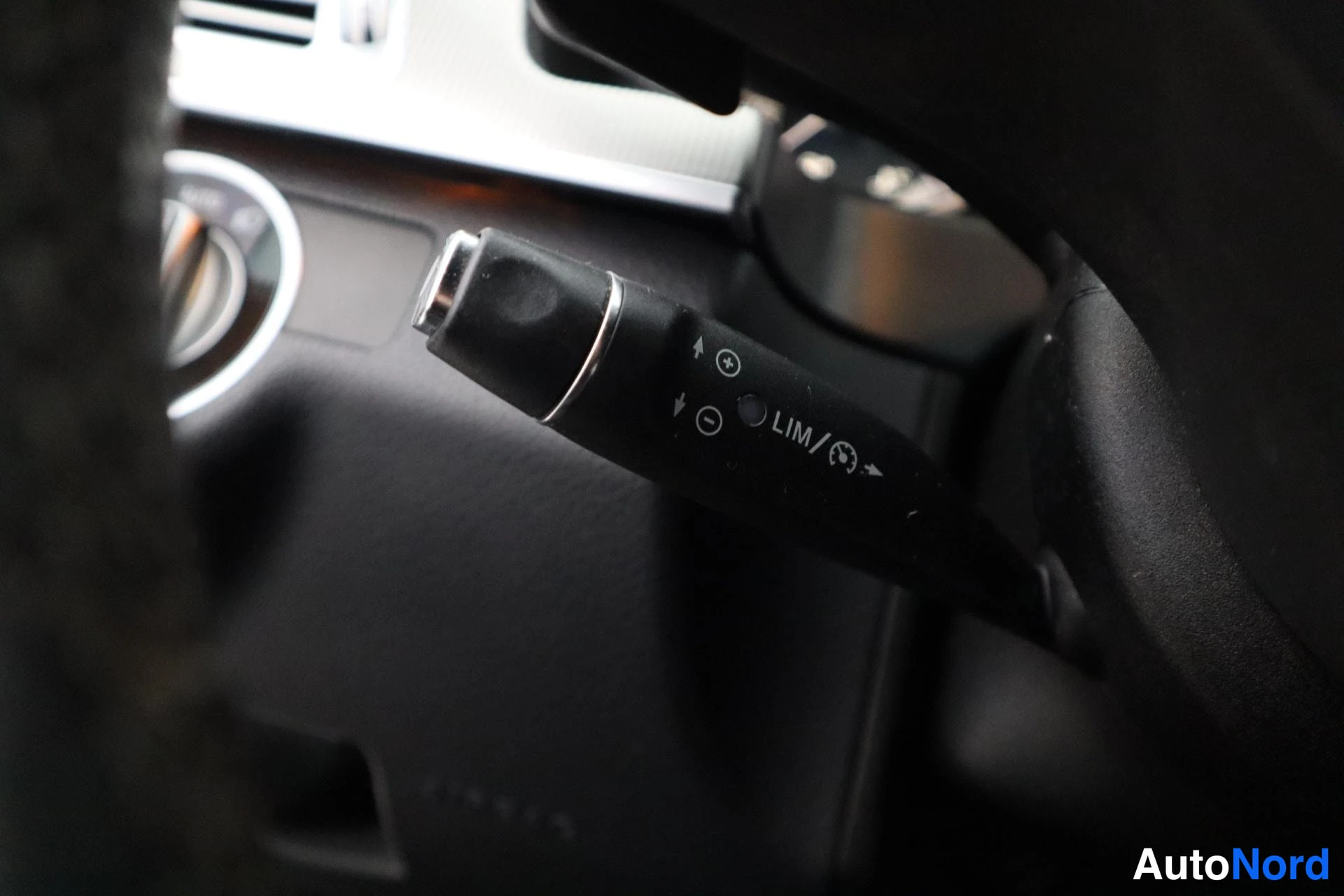 Musta Mercedes-Benz E 2014, kuva 12