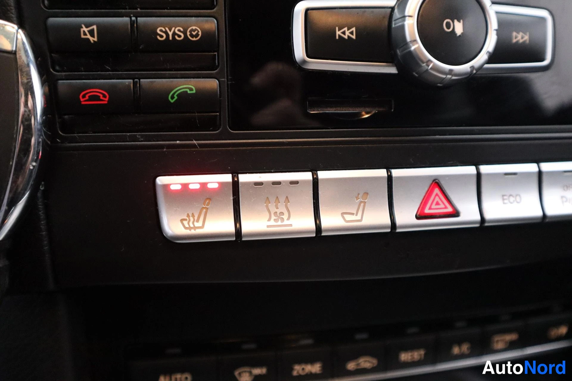 Musta Mercedes-Benz E 2014, kuva 16