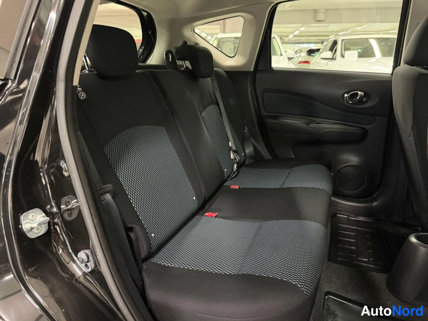 Musta Nissan Note 2014, kuva 7