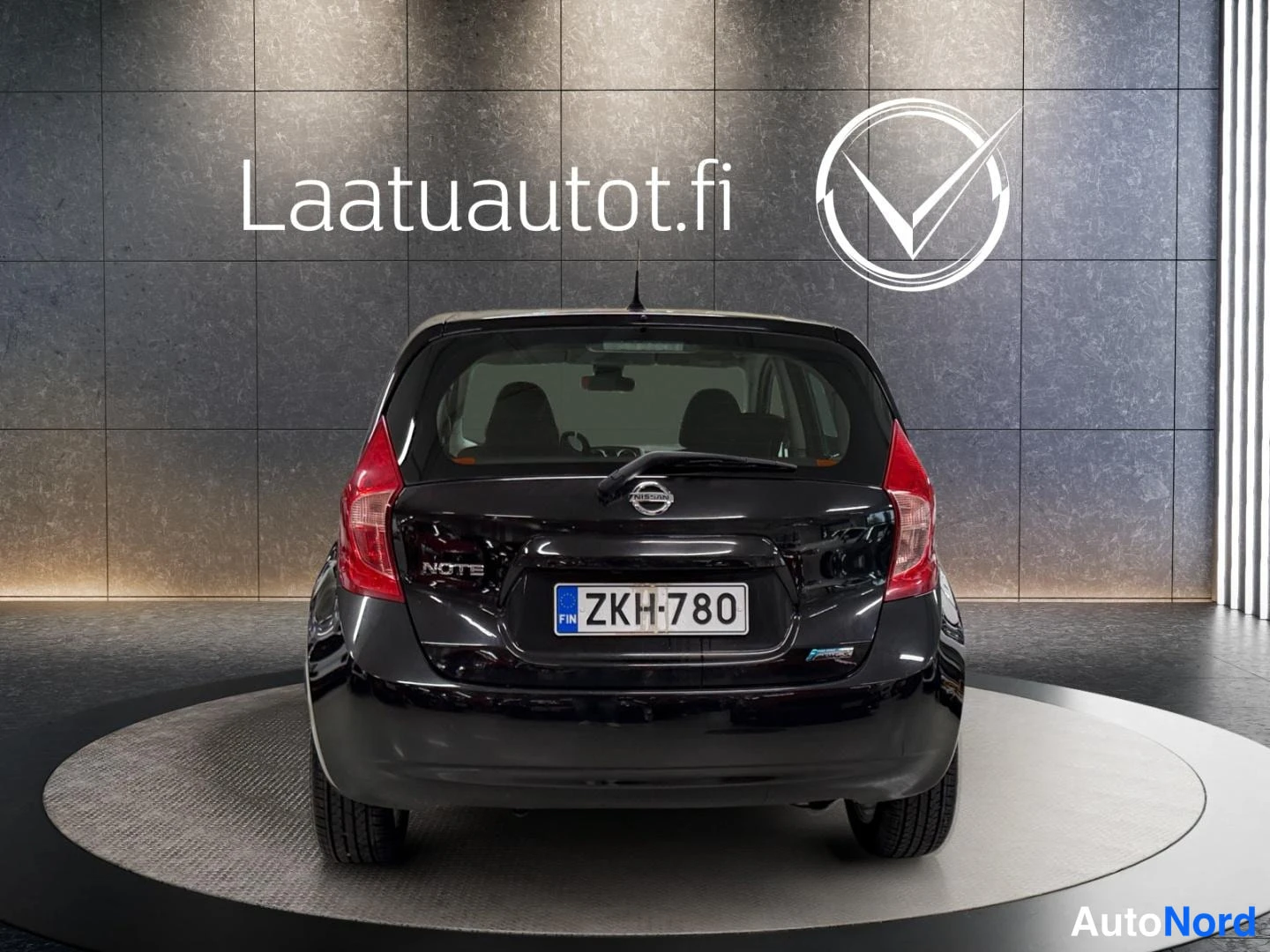 Musta Nissan Note 2014, kuva 21
