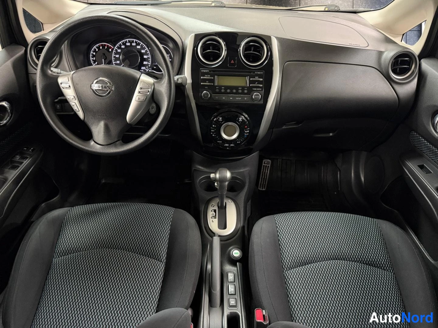Musta Nissan Note 2014, kuva 3