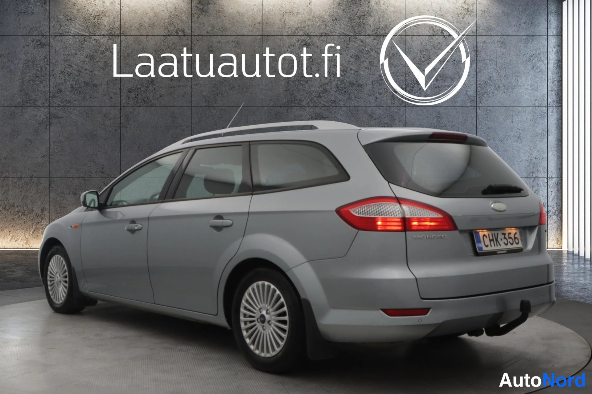 Harmaa Ford Mondeo 2009, takaviisto, kuva 2