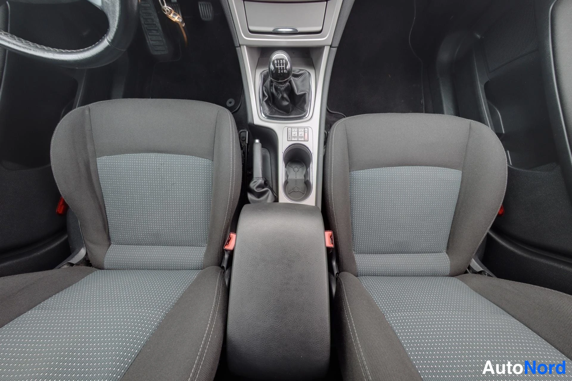 Harmaa Ford Mondeo 2009, kuva 7