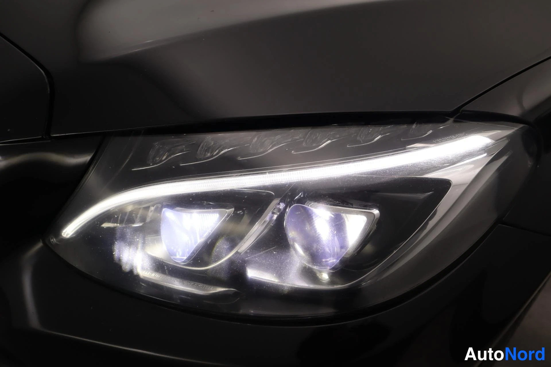 Musta Mercedes-Benz C 2016, kuva 18
