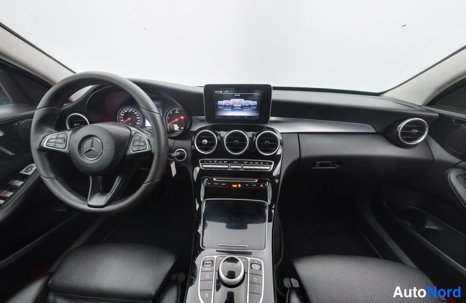 Musta Mercedes-Benz C 2016, kuva 8
