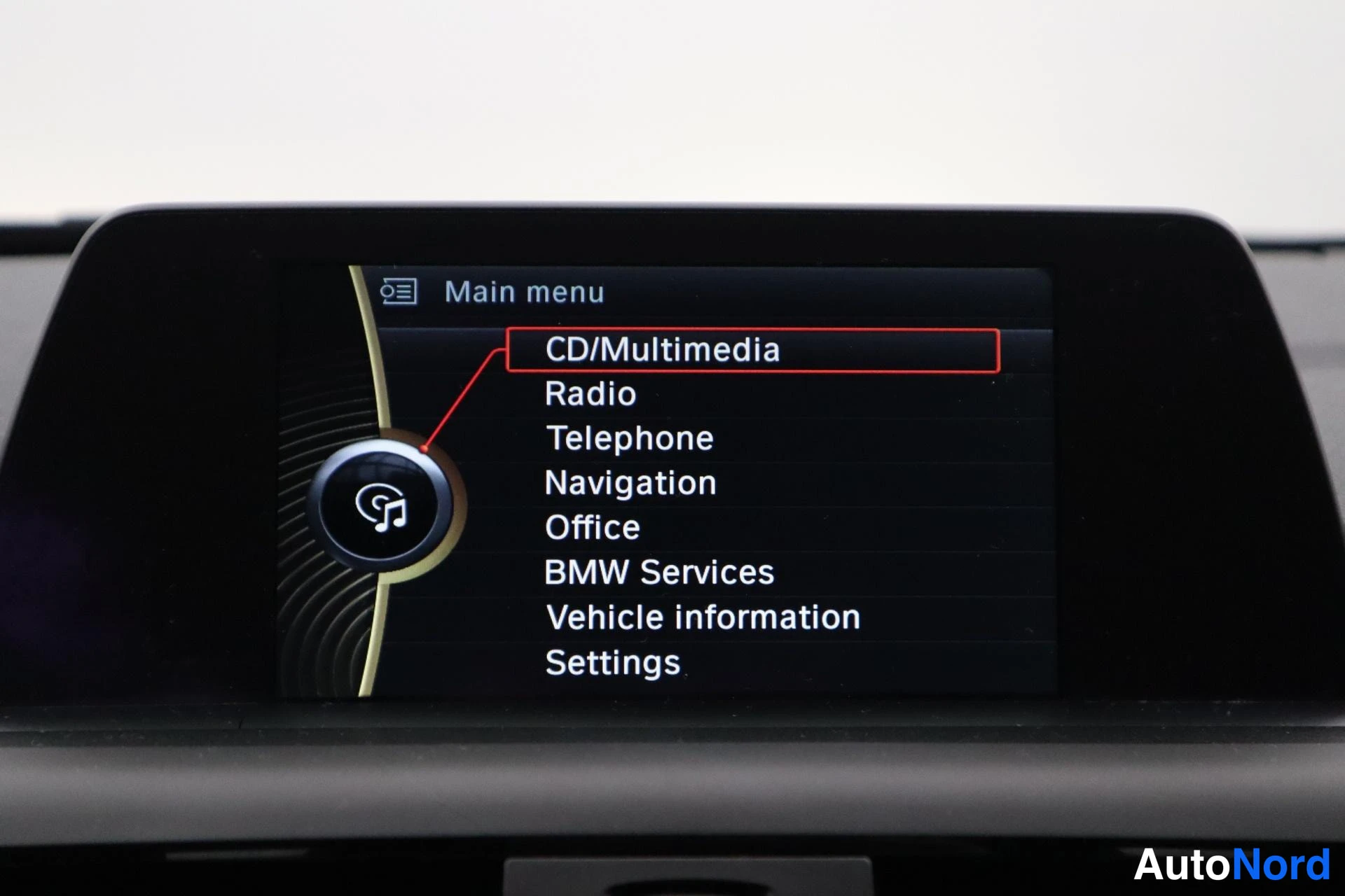 Ruskea BMW 220i 2014, kuva 26