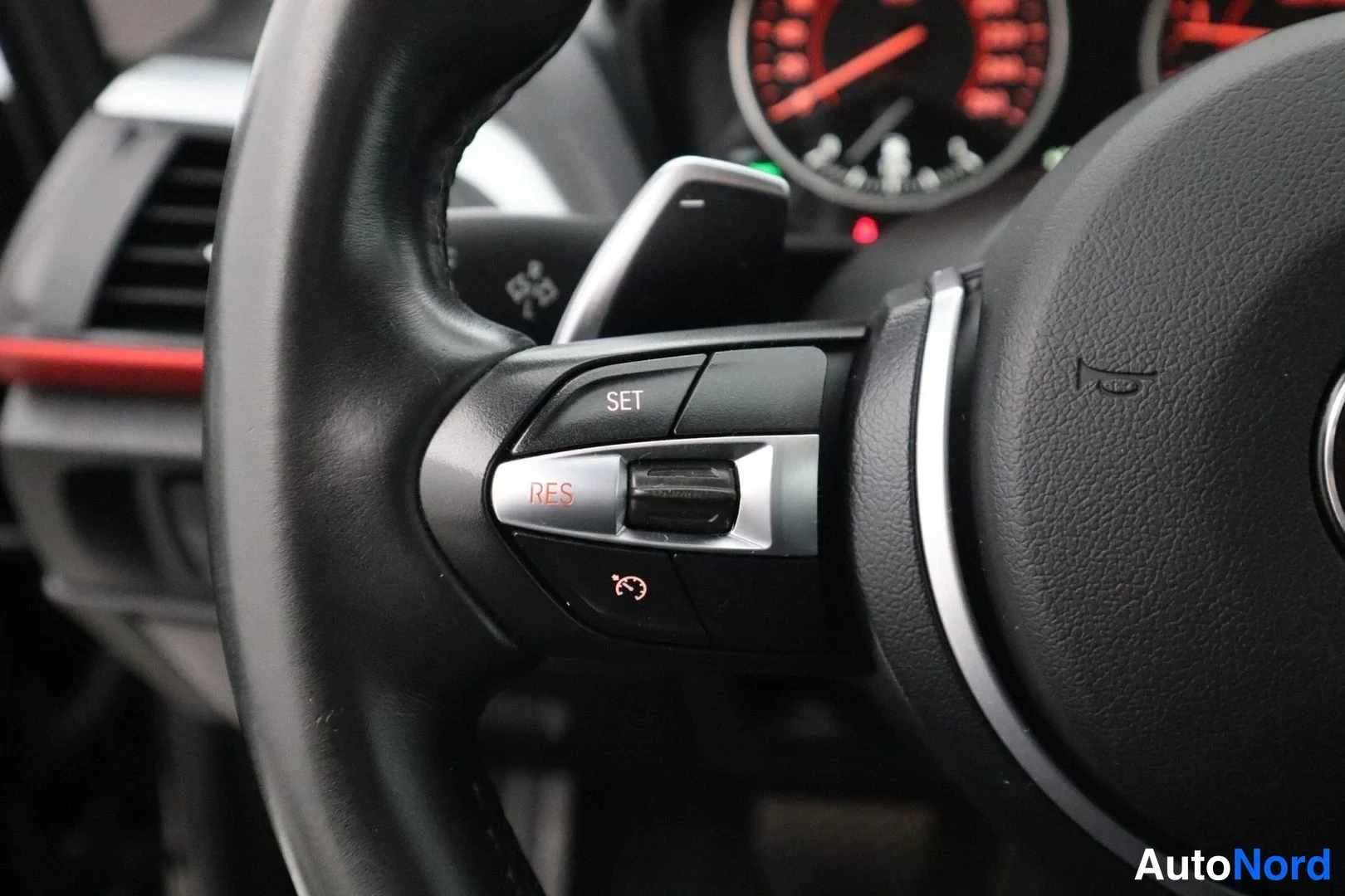 Ruskea BMW 220i 2014, yksityiskohta, kuva 19
