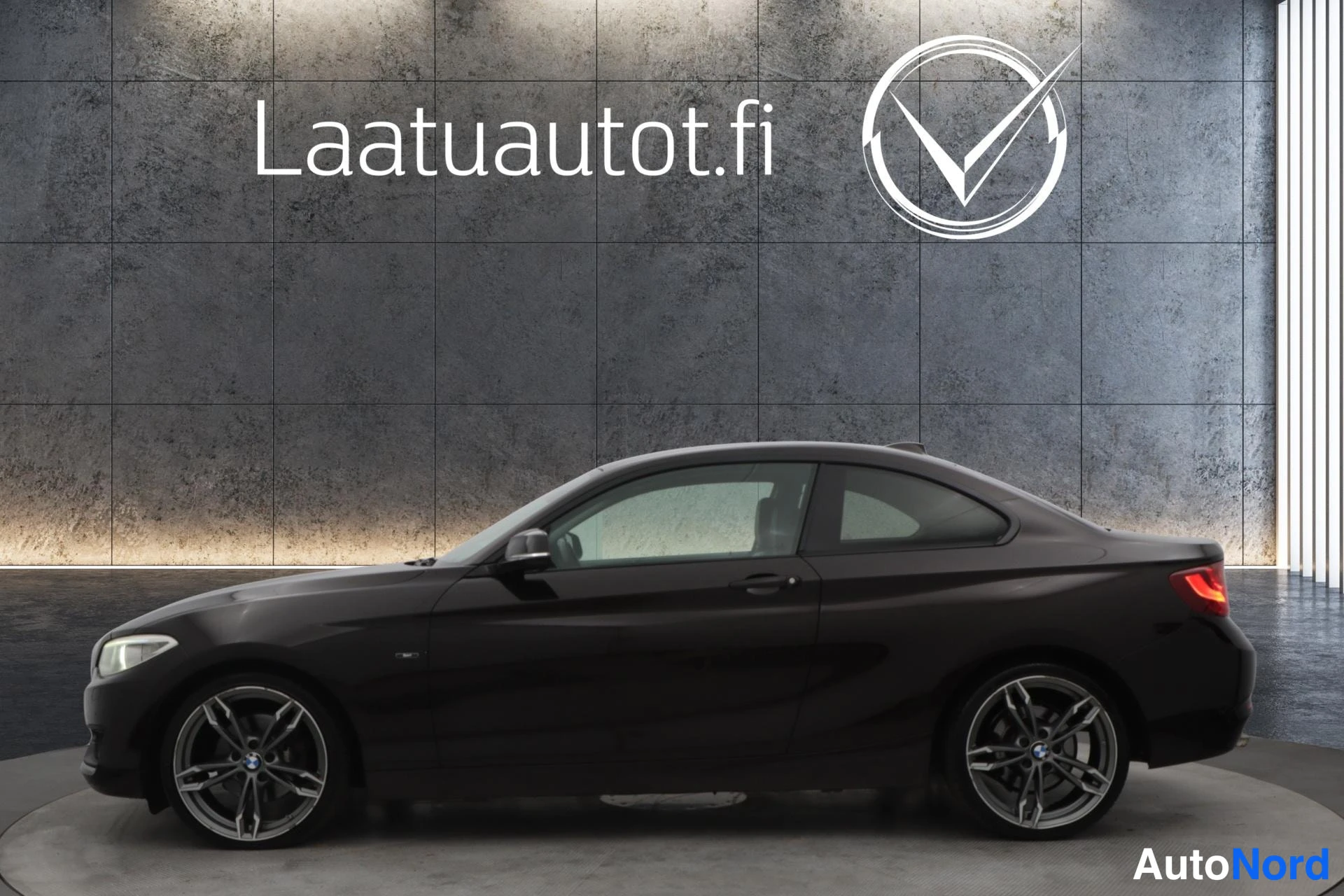 BMW 220i 2014