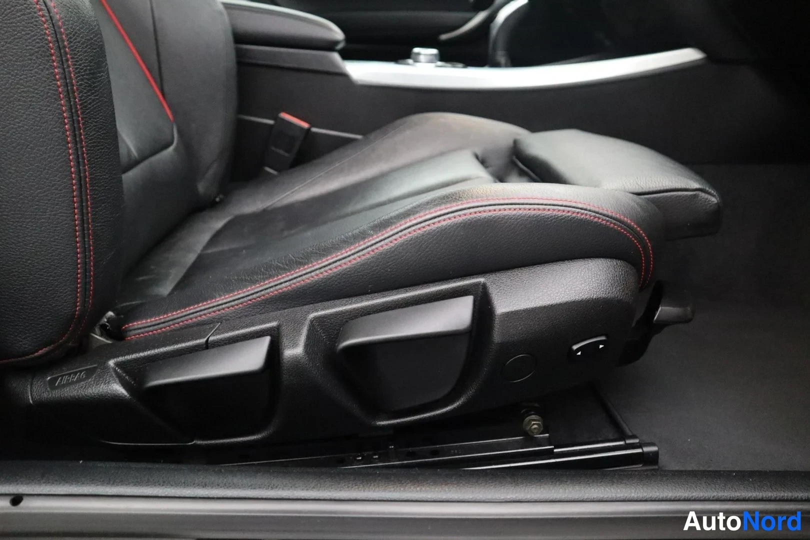 Ruskea BMW 220i 2014, yksityiskohta, kuva 22