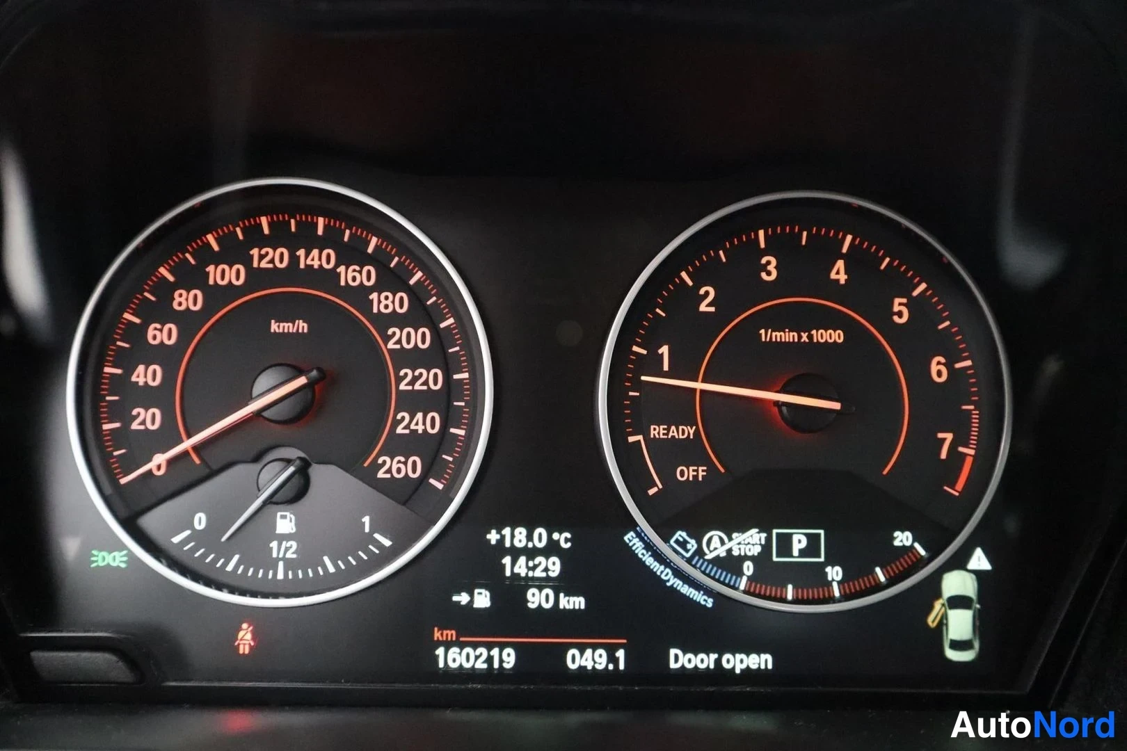 Ruskea BMW 220i 2014, yksityiskohta, kuva 31
