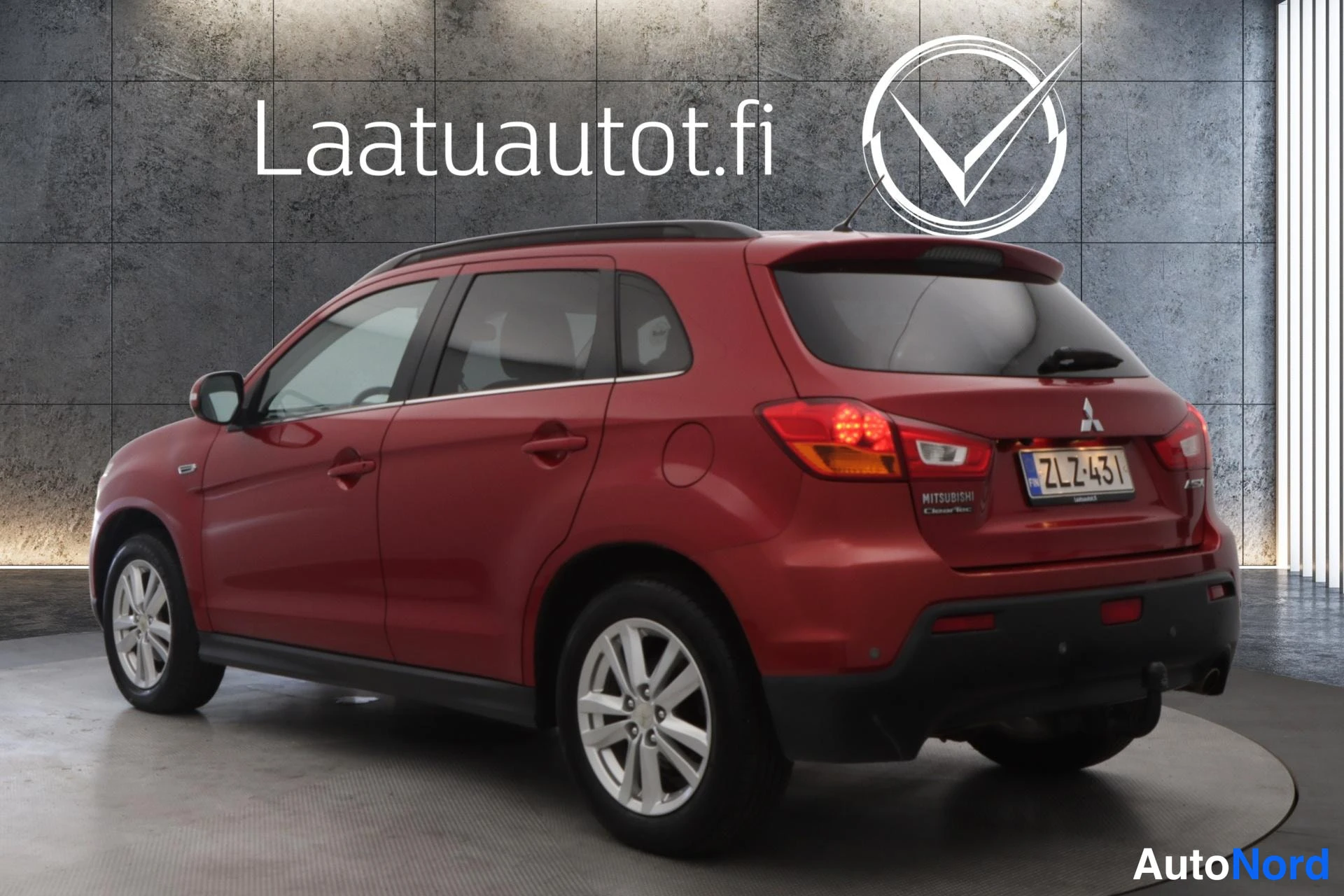 Punainen Mitsubishi ASX 2011, takaviisto, kuva 4