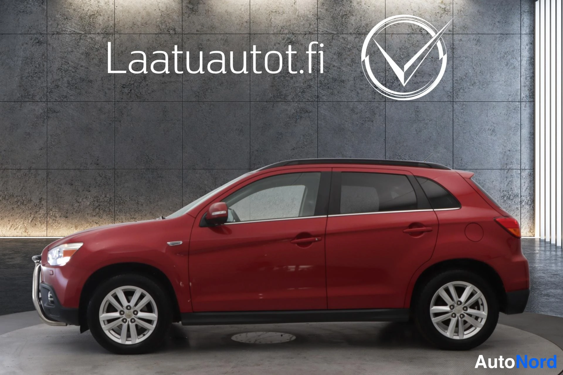 Punainen Mitsubishi ASX 2011, kuva 26