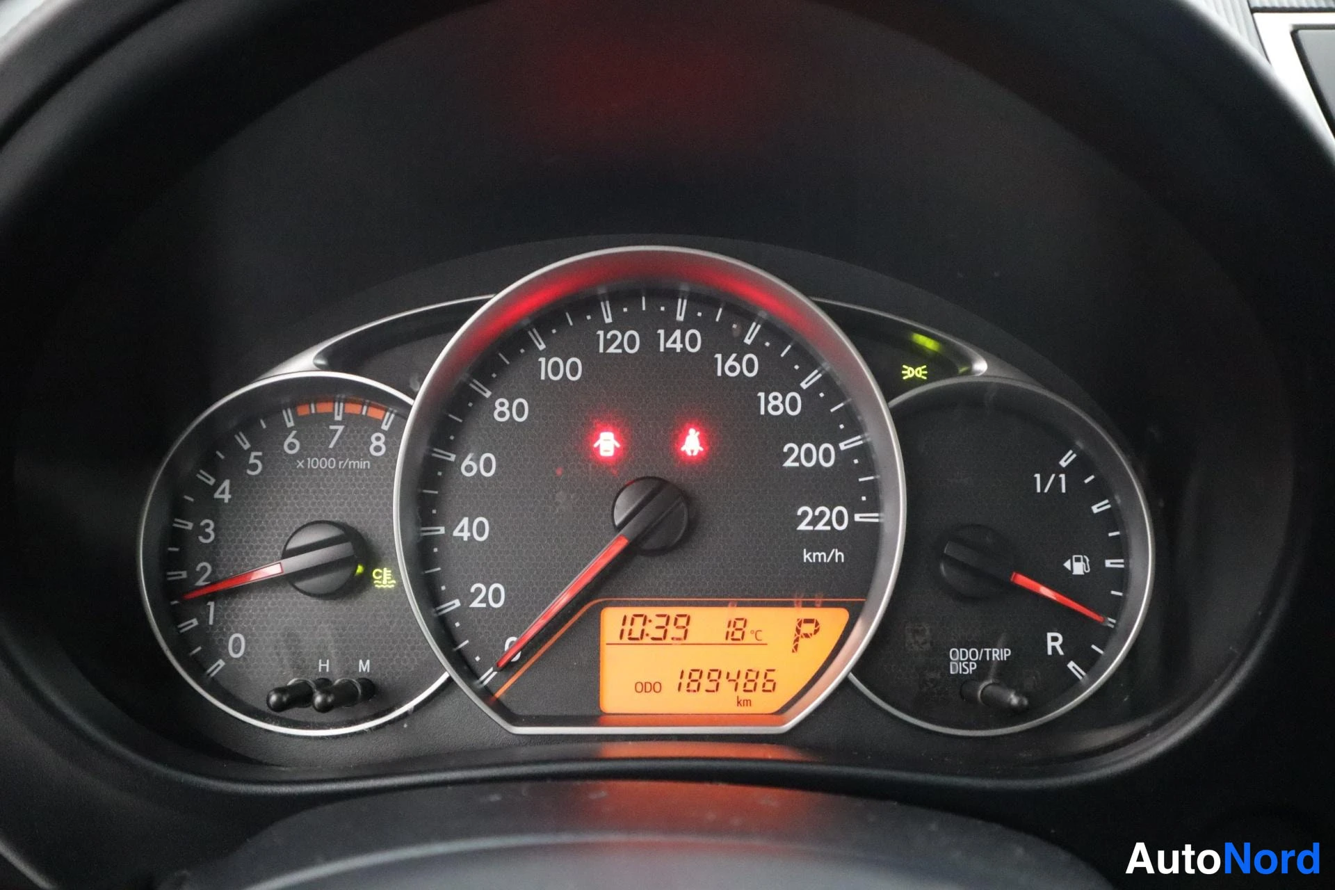 Sininen Toyota Verso-S 2011, kuva 18