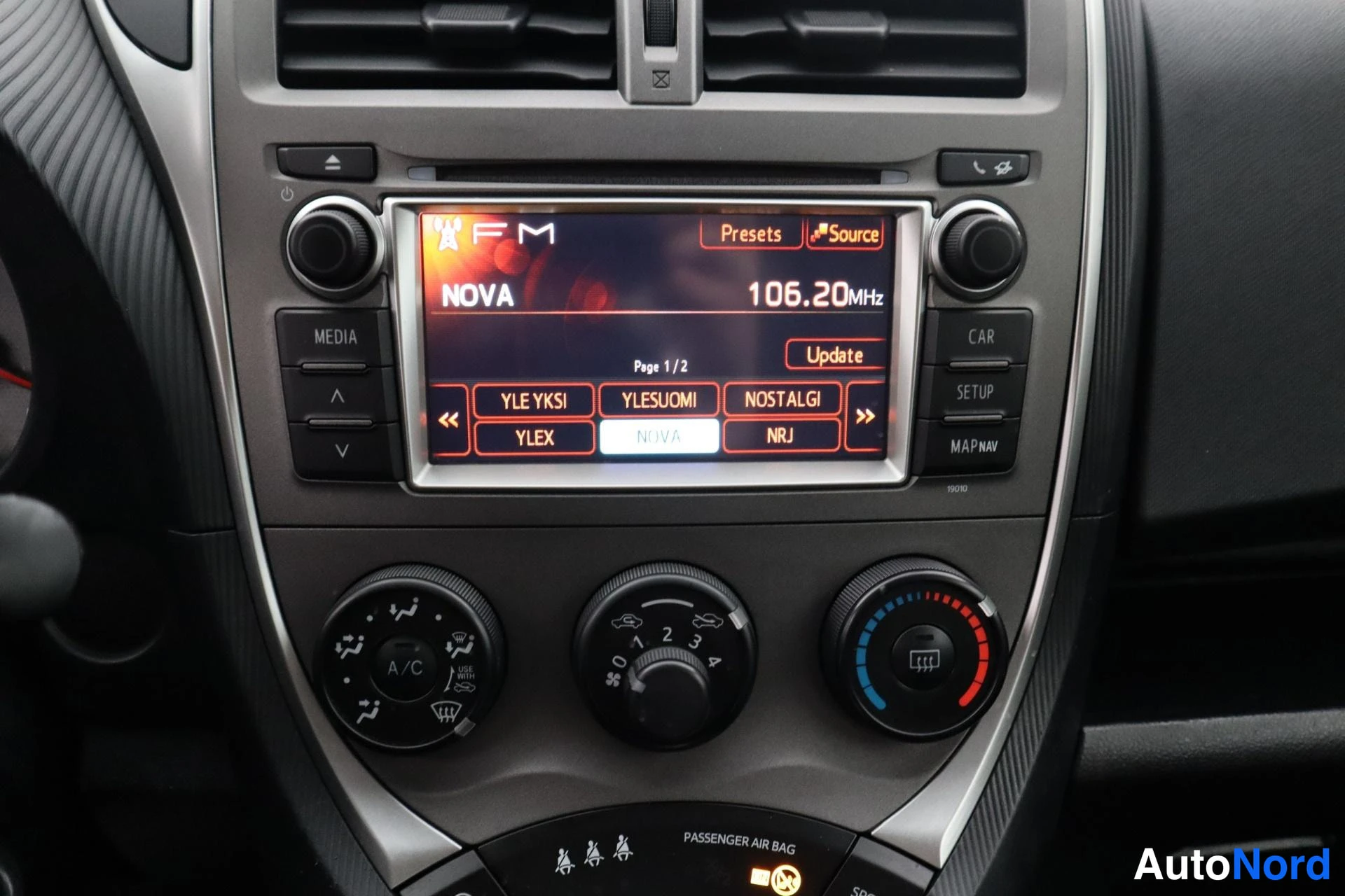 Sininen Toyota Verso-S 2011, kuva 22