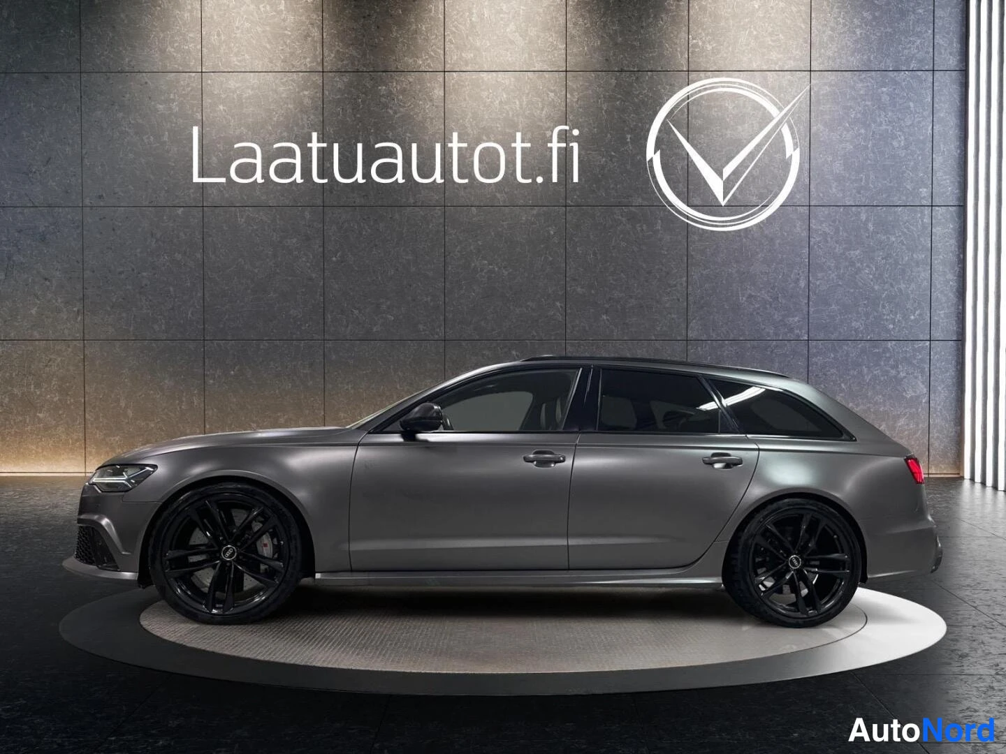 Harmaa Audi RS6 2015, sivulta, kuva 7