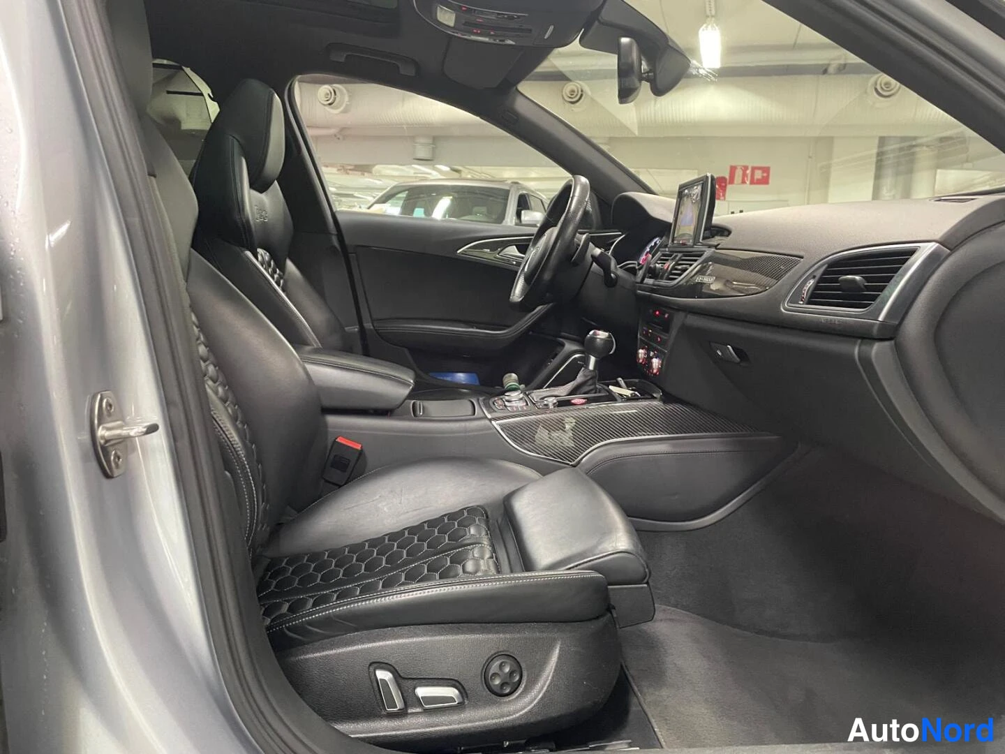 Harmaa Audi RS6 2015, kuva 33
