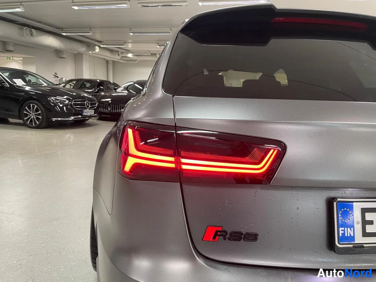 Harmaa Audi RS6 2015, takaa, kuva 11