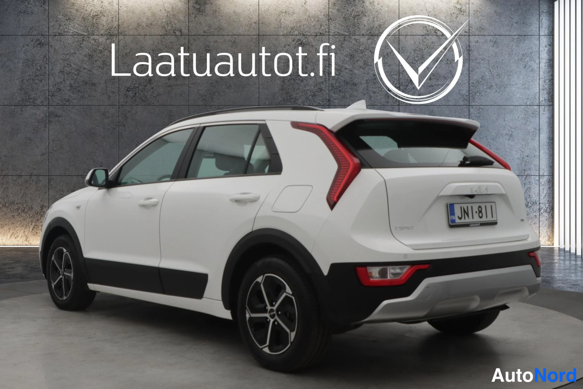 Valkoinen Kia Niro 2025, kuva 27