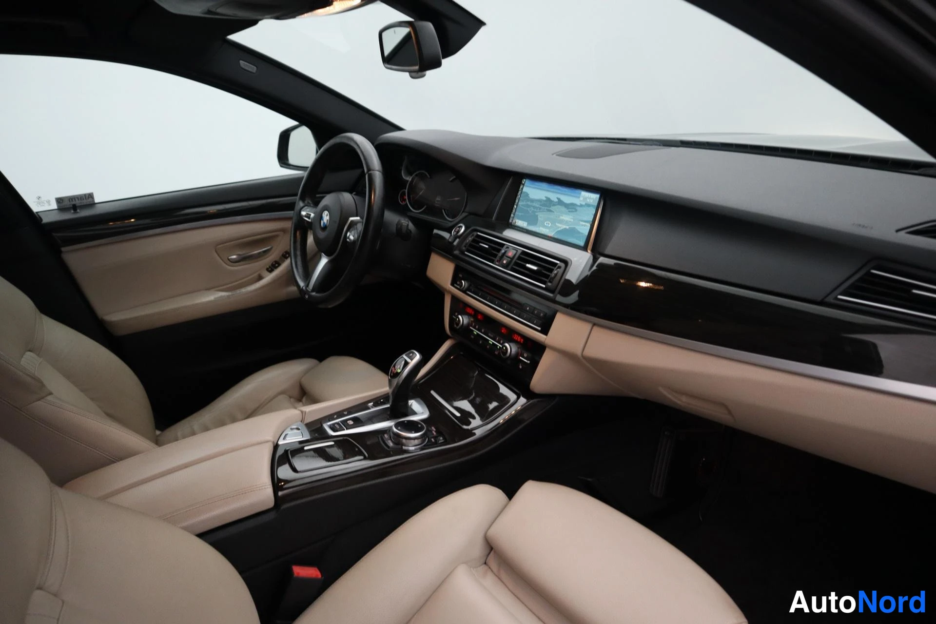 Harmaa BMW 535d xDrive 2013, kuva 40