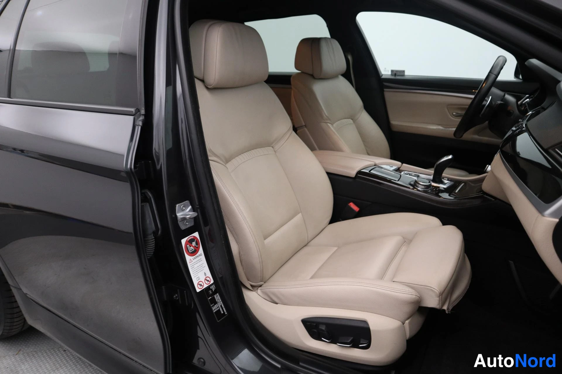 Harmaa BMW 535d xDrive 2013, kuva 16