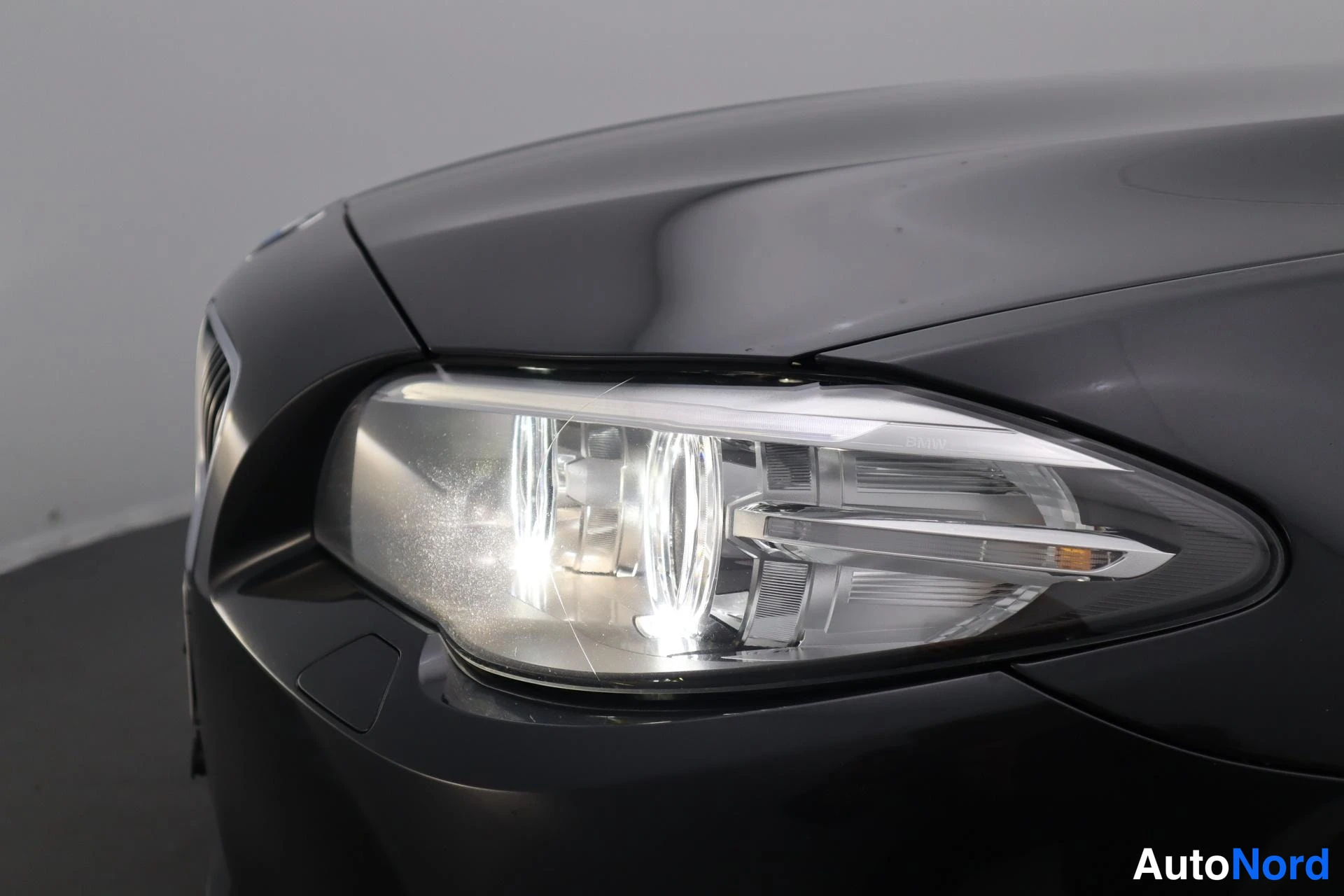 Harmaa BMW 535d xDrive 2013, edestä, kuva 3